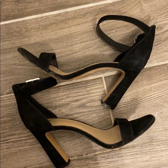 Vince Camuto Black Suede- Textured Heels - Picture 4 of 6